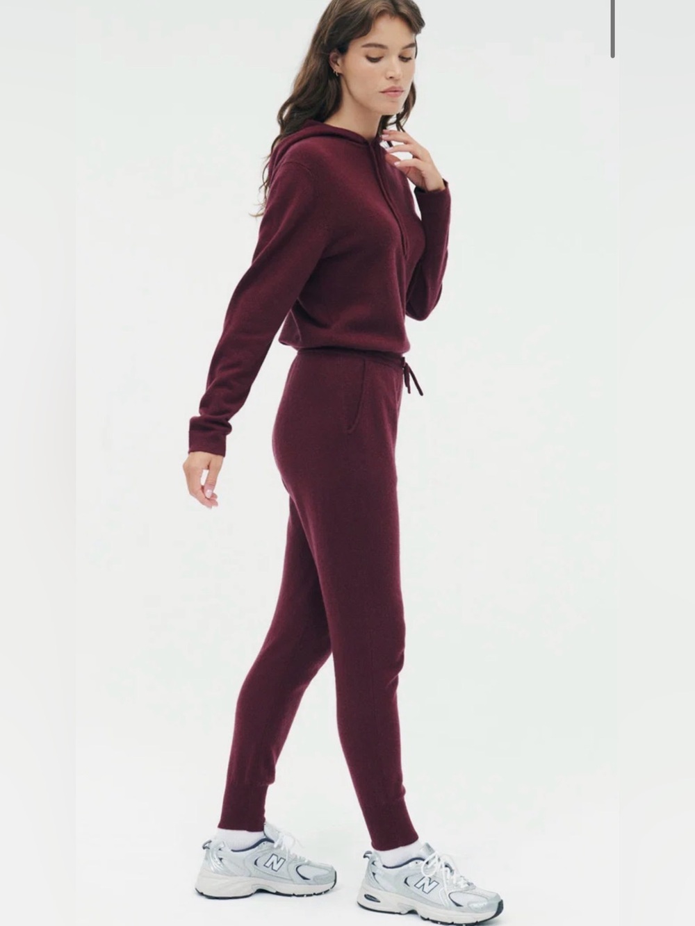 Naadam merlot Signature 100% Cashmere sweater & Jogger pants set women’s medium